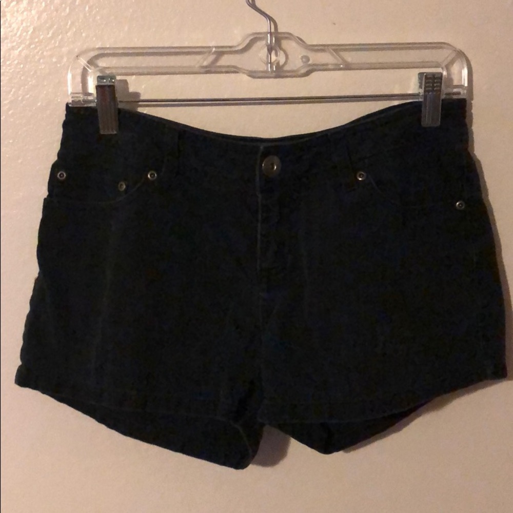 SO black jean shorts